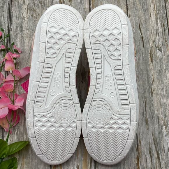 Women's Barbie by Mattel Pink Casual Active Sporty Court Sneaker Shoes Size 11 - Picture 7 of 14